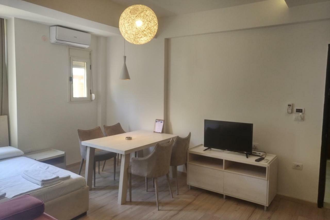 Deluxe Sea Apartment Vlorë 外观 照片