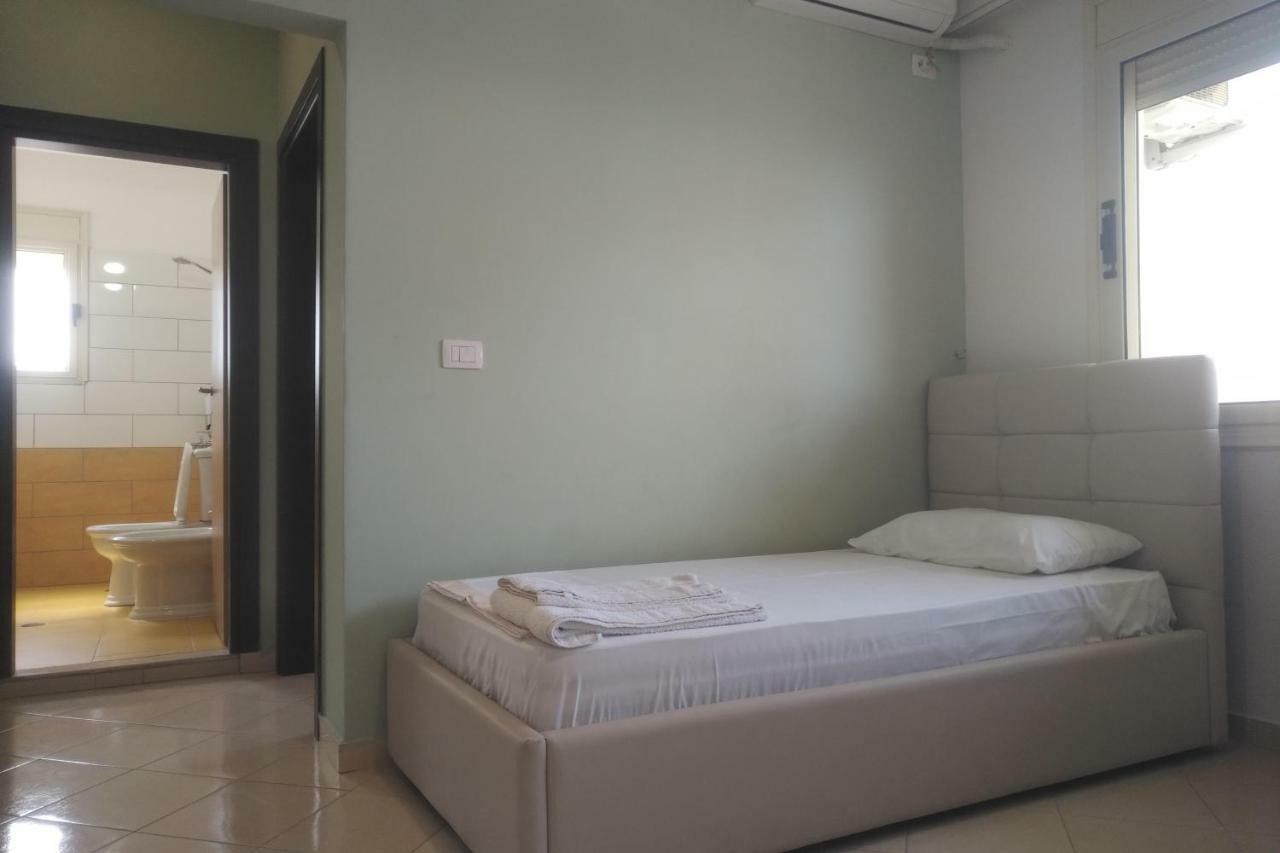 Deluxe Sea Apartment Vlorë 外观 照片